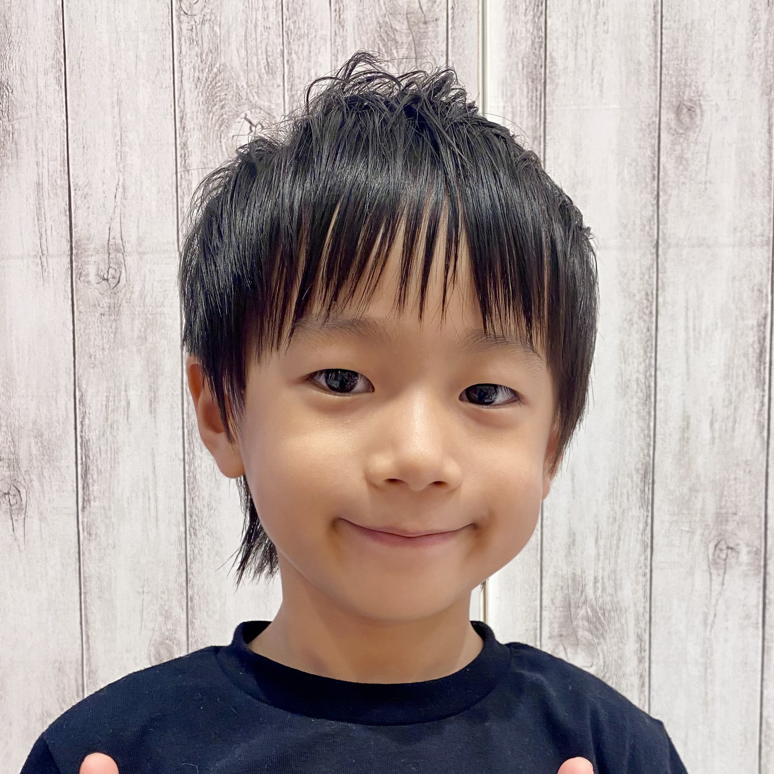 こどもの髪型 ナチュラルウルフ チョキ友 こども専門美容室チョッキンズ キッズサロンchokkin S