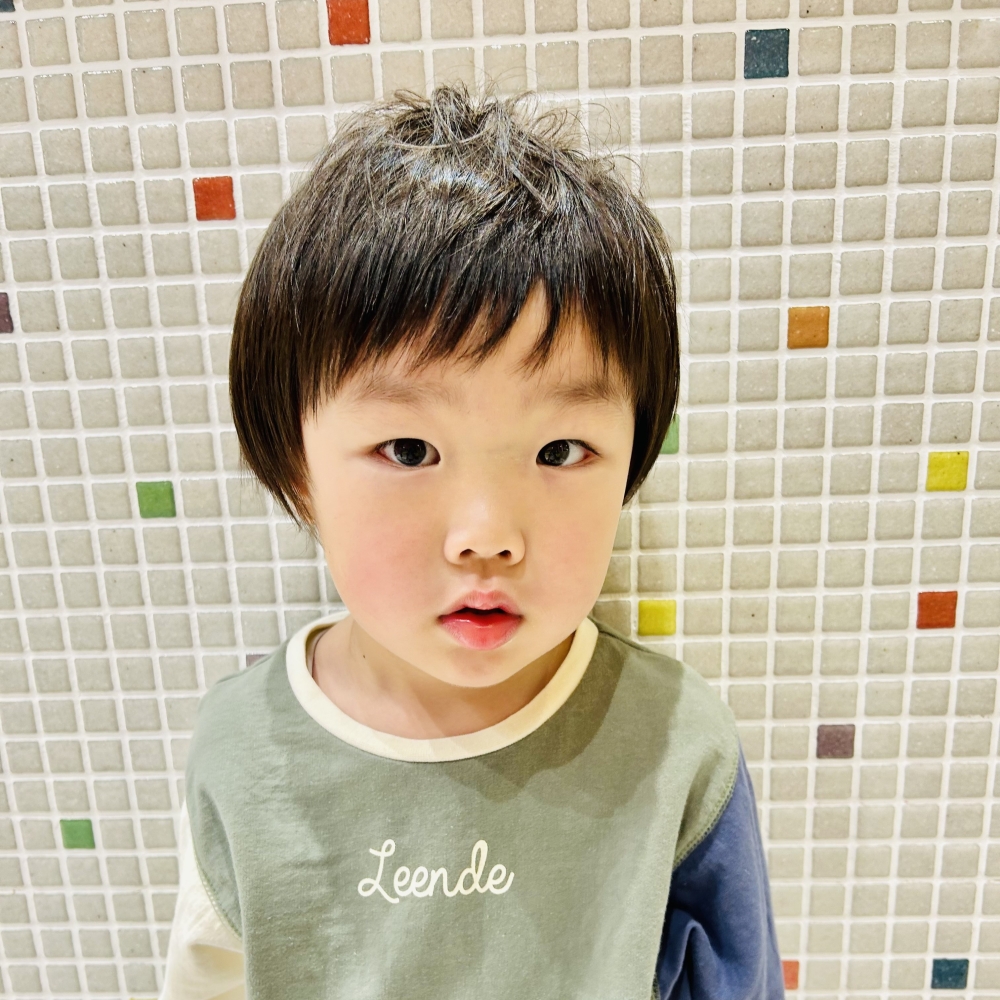 こどもの髪型　男の子のショートボブ