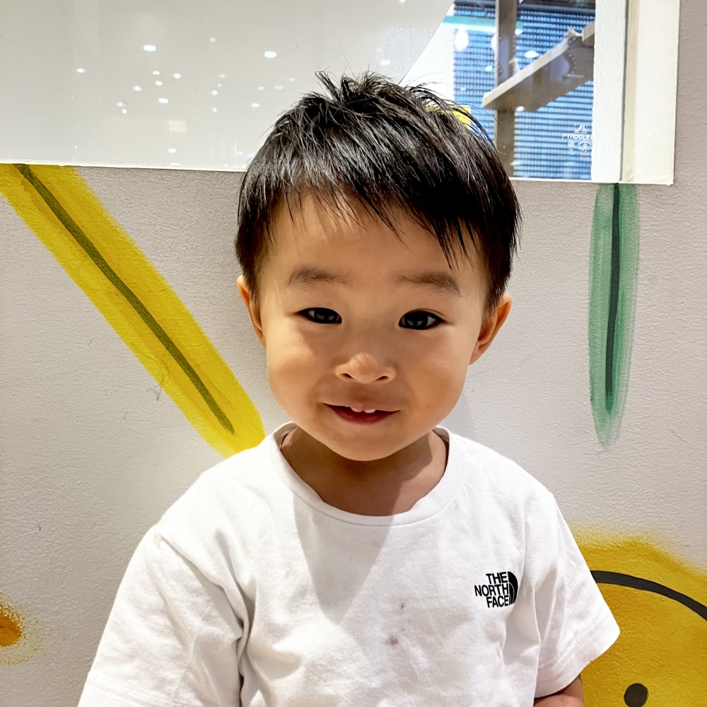 こどもの髪型　2ブロ束感ショート