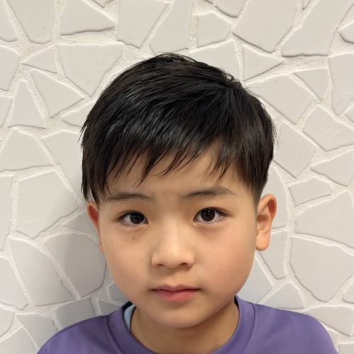 子どもの髪型　ツーブロック