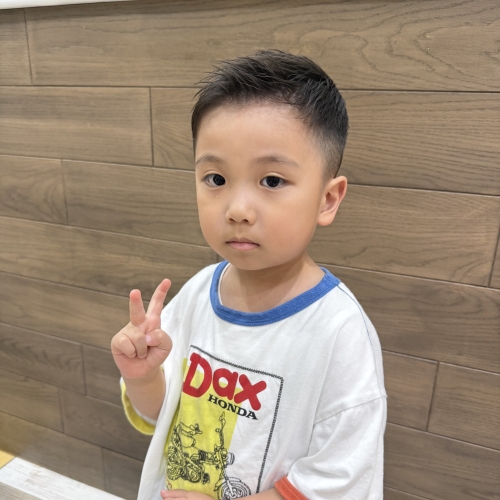 こどもの髪型　フェード