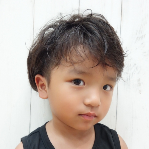 子供の髪型　ツーブロック