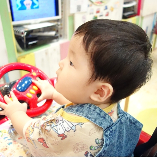 こどもの髪型　ナチュラルショート