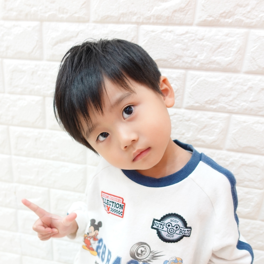 こどもの髪型　正統派ショート