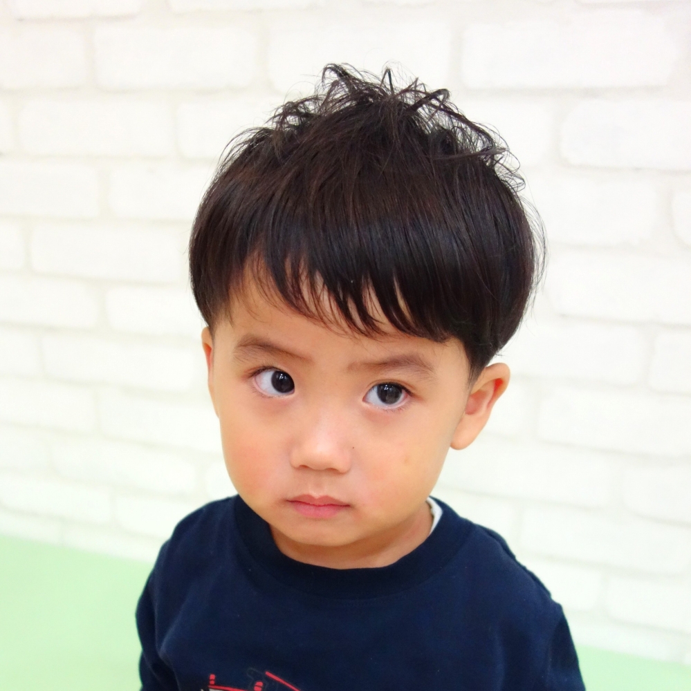 こどもの髪型　ツーブロスタイル