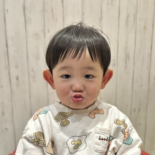 こどもの髪型　ナチュラルショート