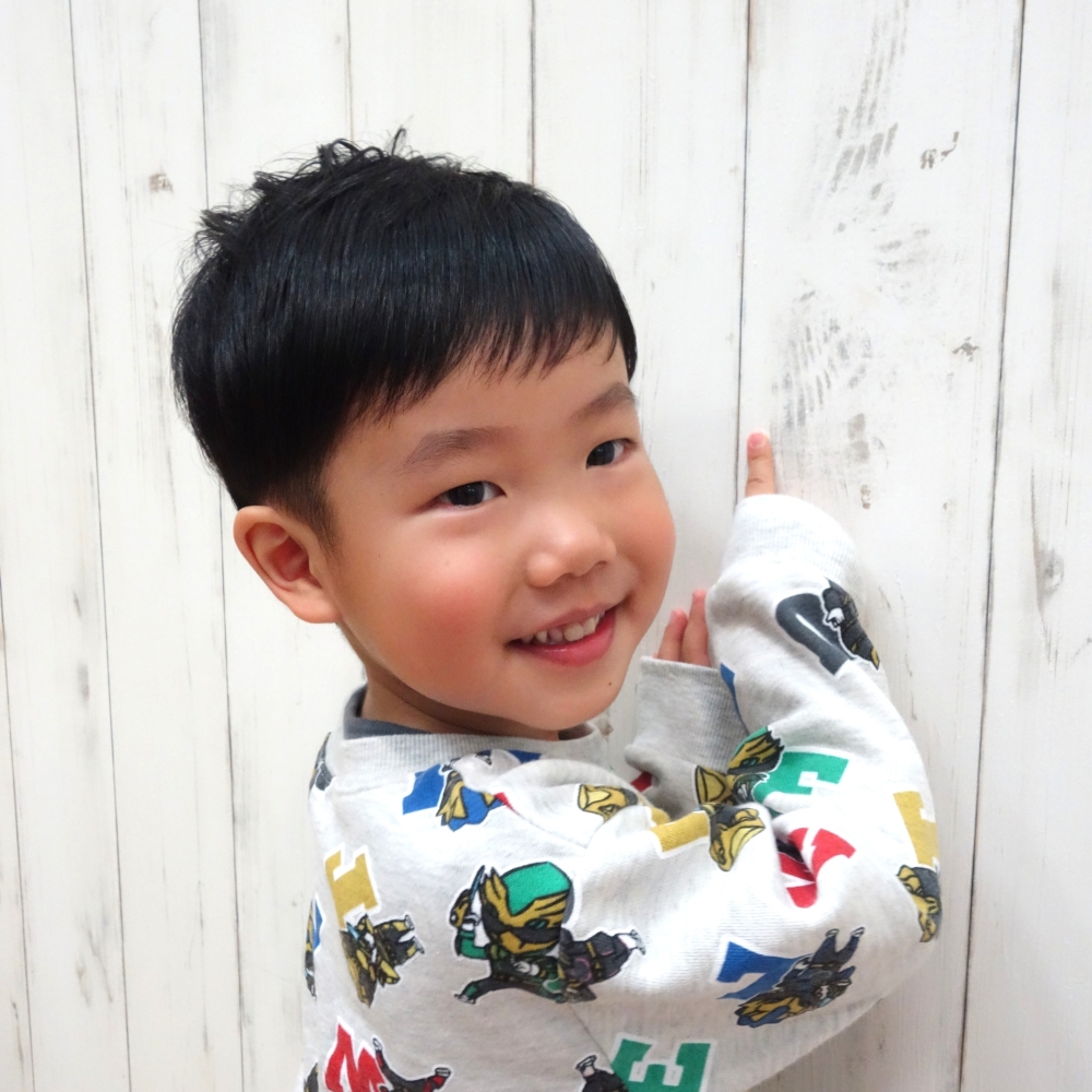 子供の髪型　ツーブロック