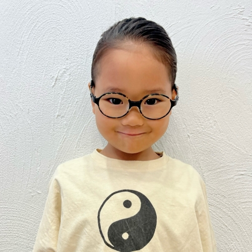 こどもの髪形　　まんばんヘア