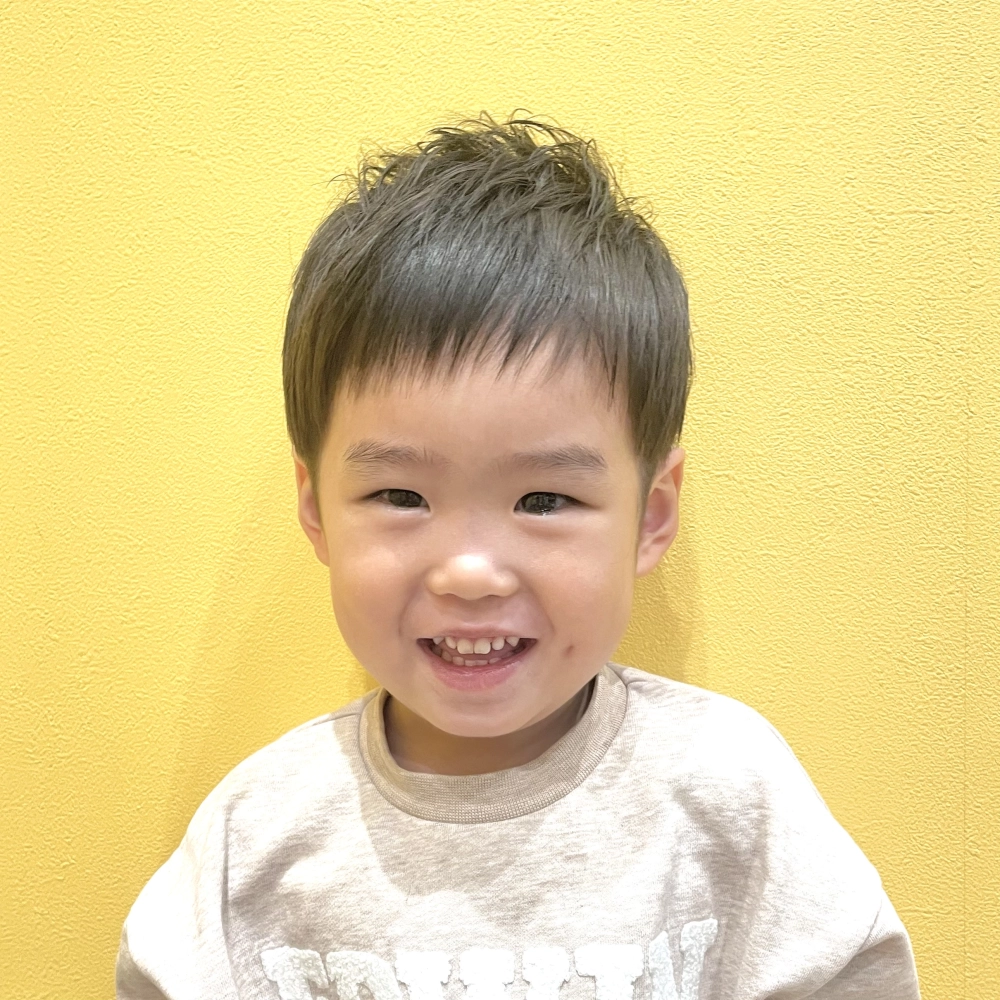 こどもの髪型　ツーブロック