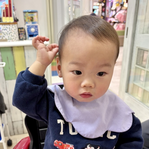 こどもの髪型　ベビーカット
