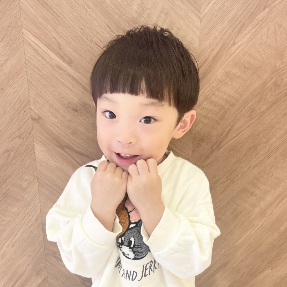 こどもの髪型　ツーブロックマッシュ