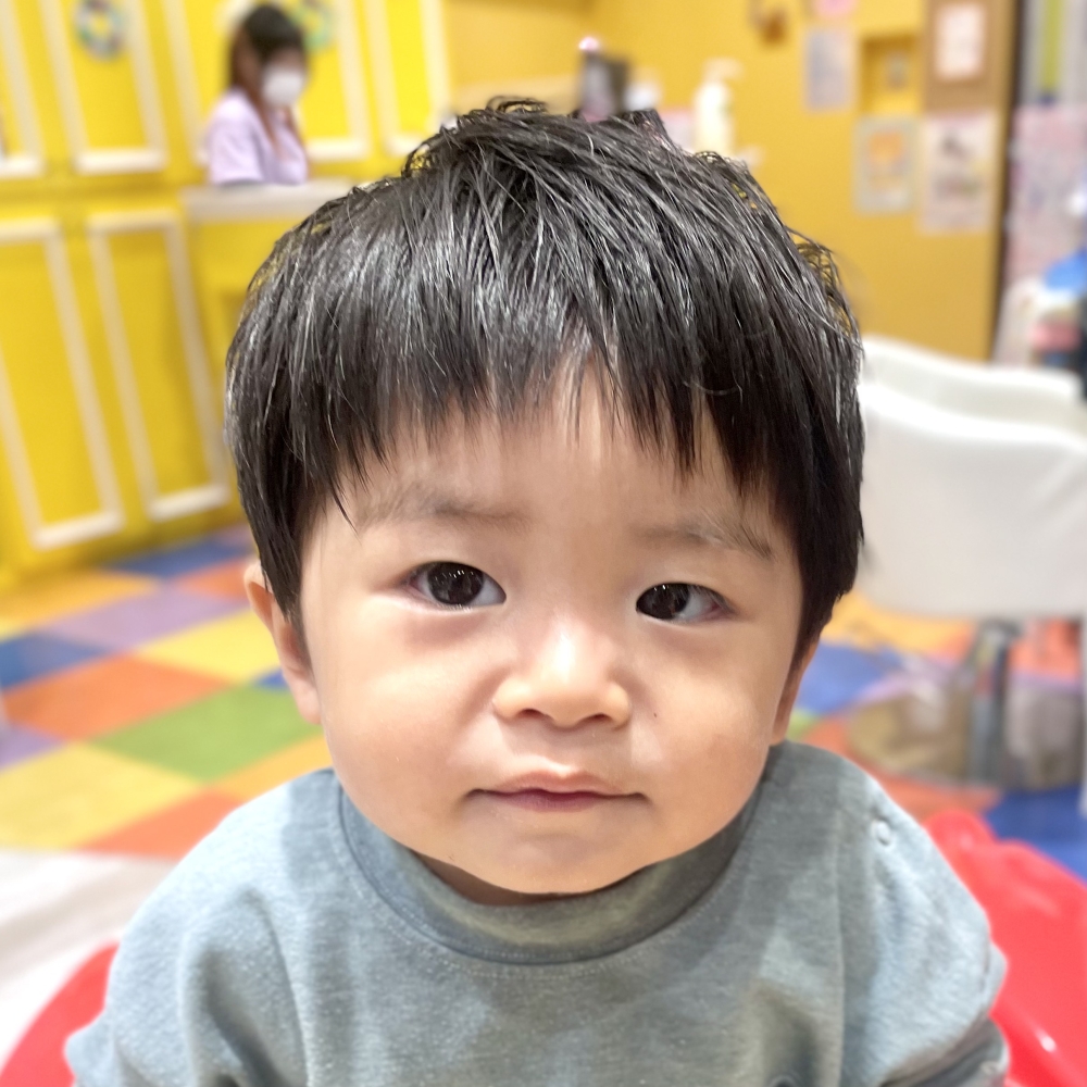 こどもの髪型　ナチュラルショート
