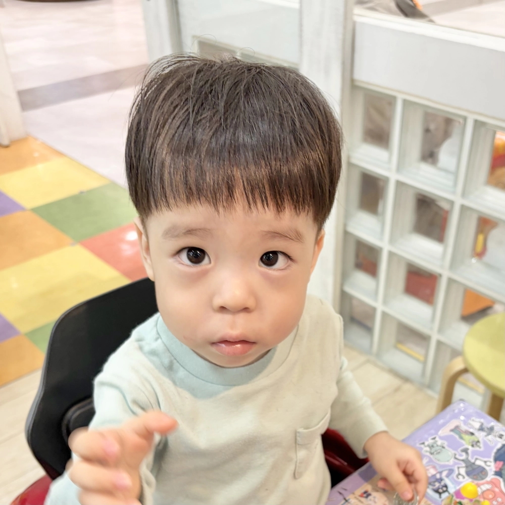 こどもの髪型　ナチュラル2ブロック