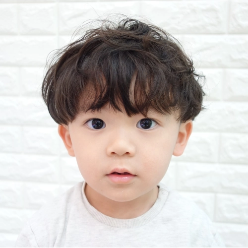 こどもの髪型　ツーブロマッシュ