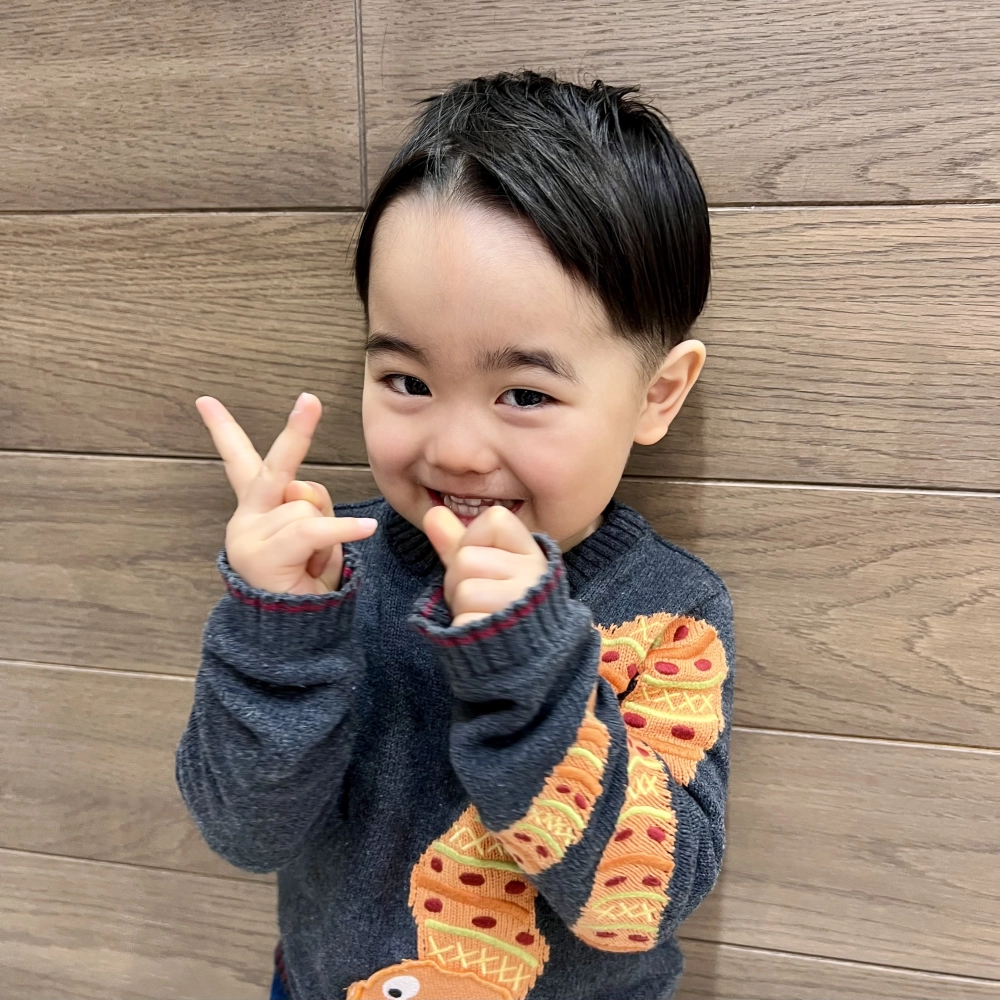 こどもの髪型　センターパート