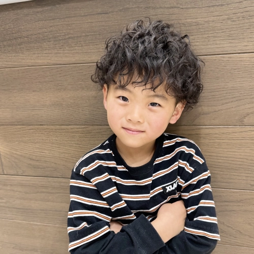 こどもの髪型　スパイラルパーマ