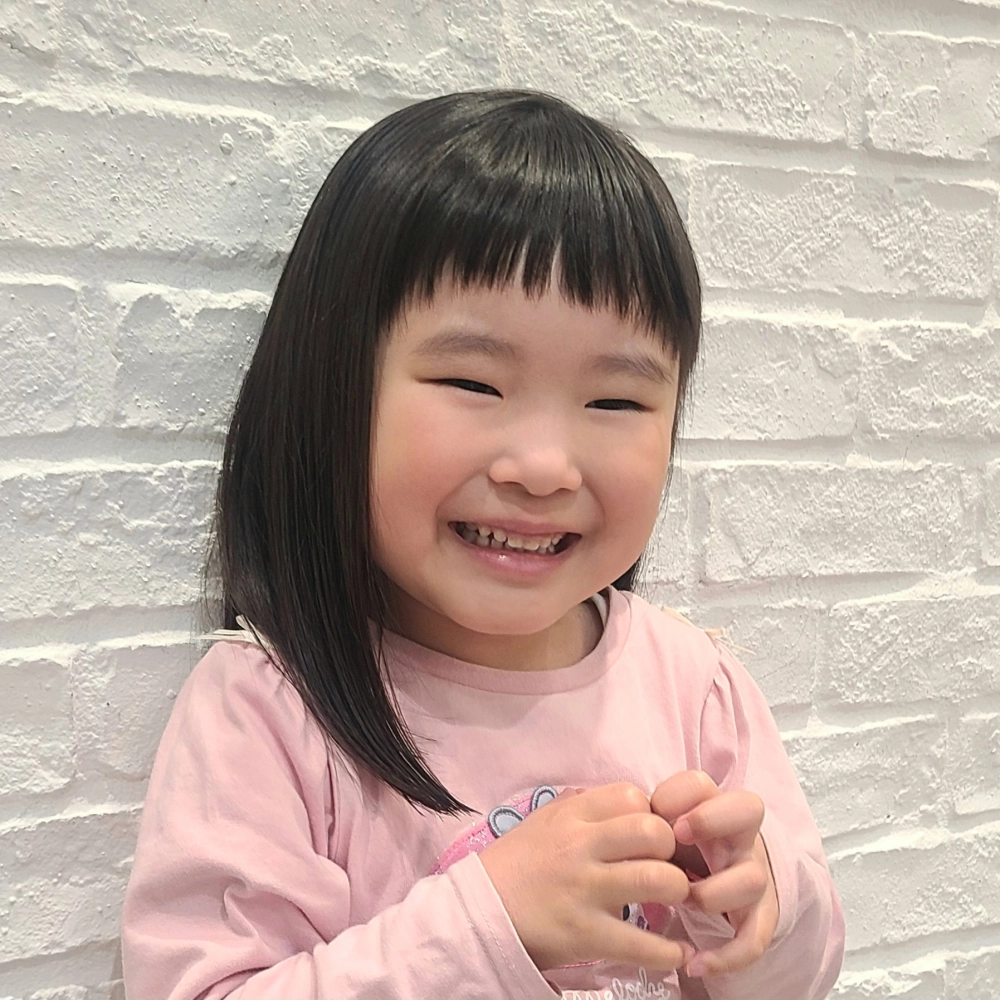 こどもの髪型　ミディアムスタイル