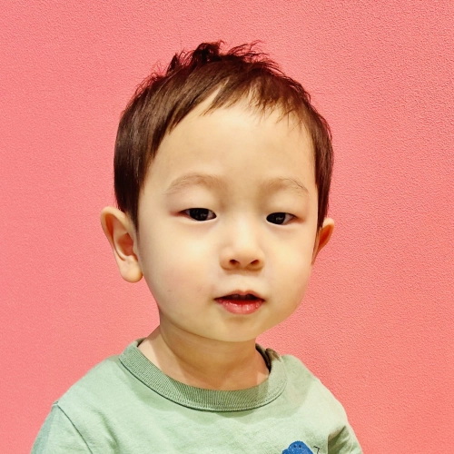 こどもの髪型　ナチュラルショート