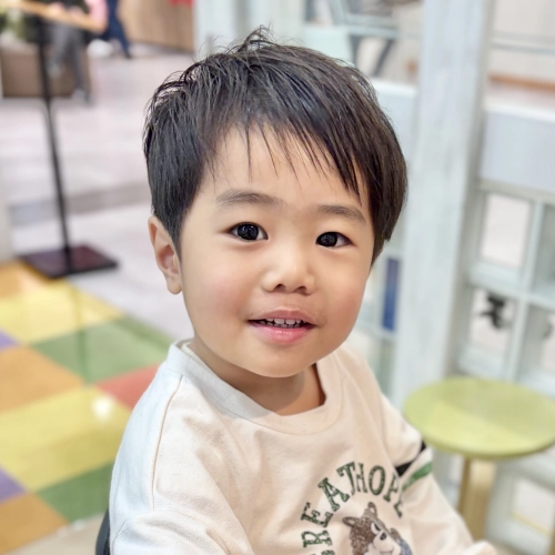 こどもの髪型　ナチュラルショート