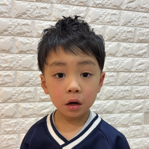 こどもの髪型　２ブロックショート