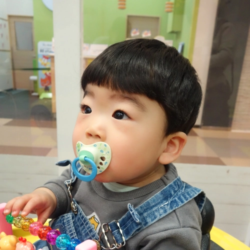 こどもの髪型　つくば店  ぱっつんショート