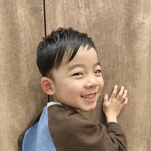 こともの髪型　2ブロックスタイル