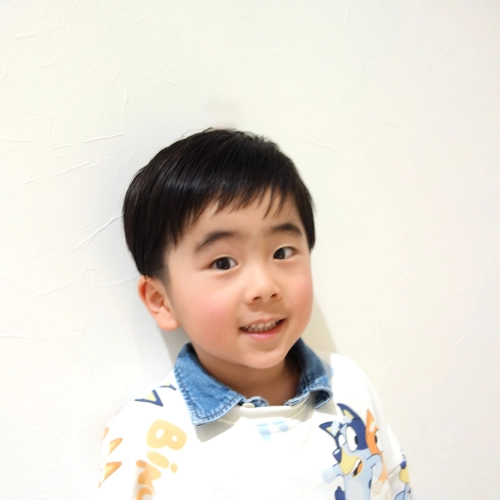 こどもの髪型　ツーブロックショート