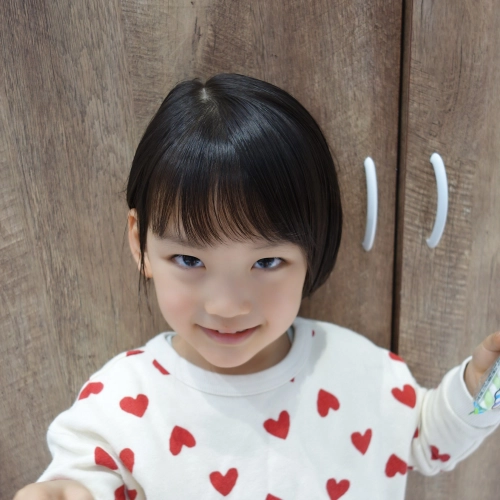 子供の髪型　ショートボブ