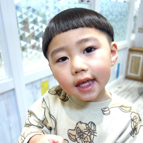 こどもの髪型　ツーブマッシュ