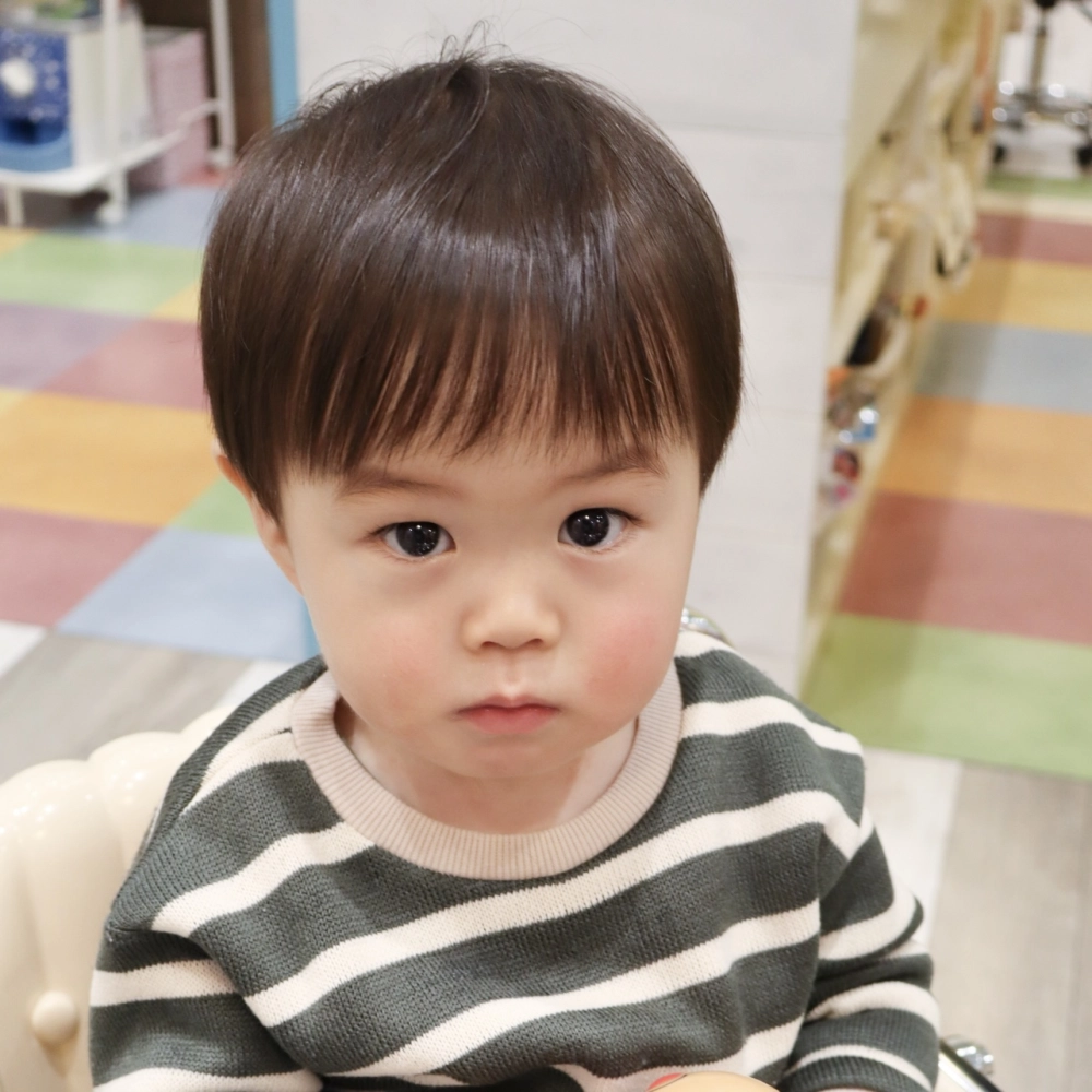 こどもの髪型　ナチュラルショート