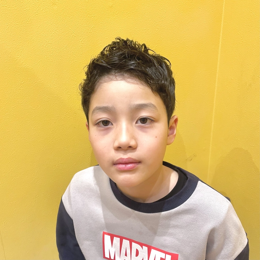 こどもの髪型  パーマ風ショート