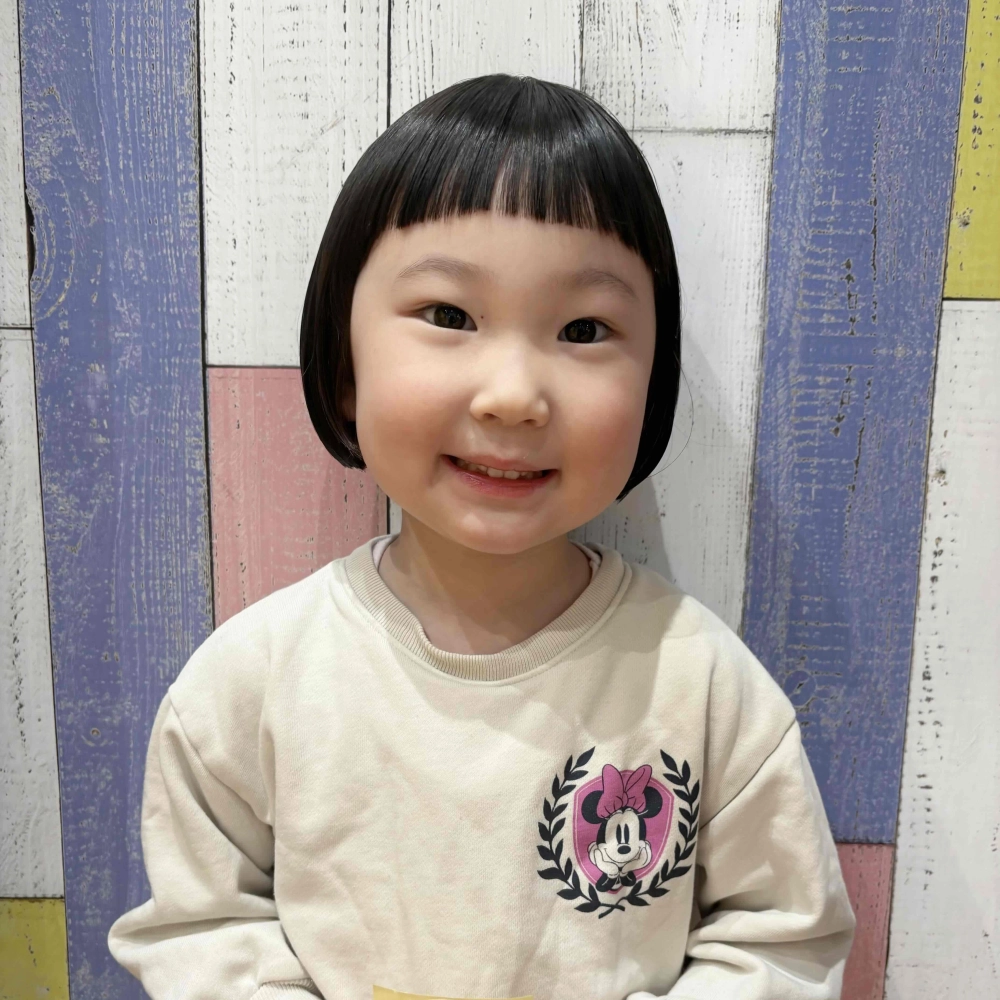 こどもの髪型　つやボブ