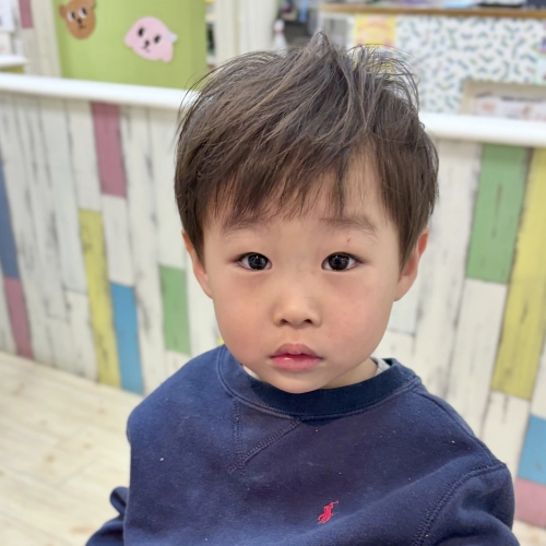 こどもの髪型　ノームコアショート