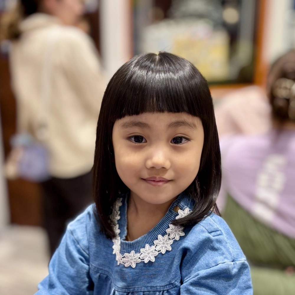 こどもの髪型　肩下ボブ