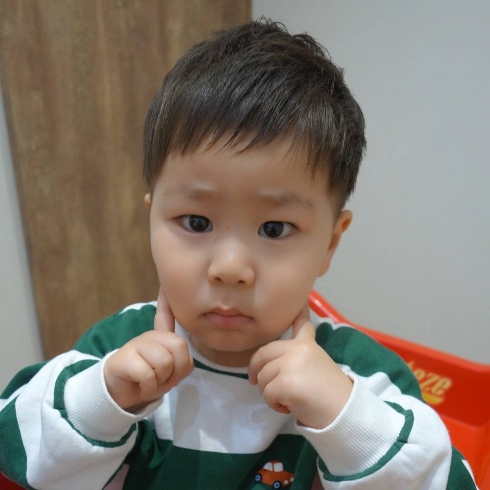 子供の髪型　ツーブロック