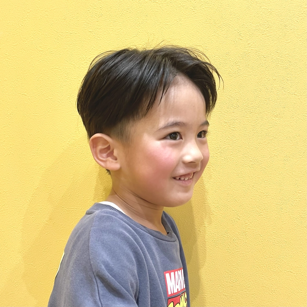 こどもの髪型　ツーブロック