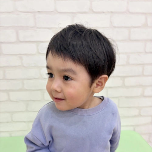 こどもの髪型　ノームコアショート