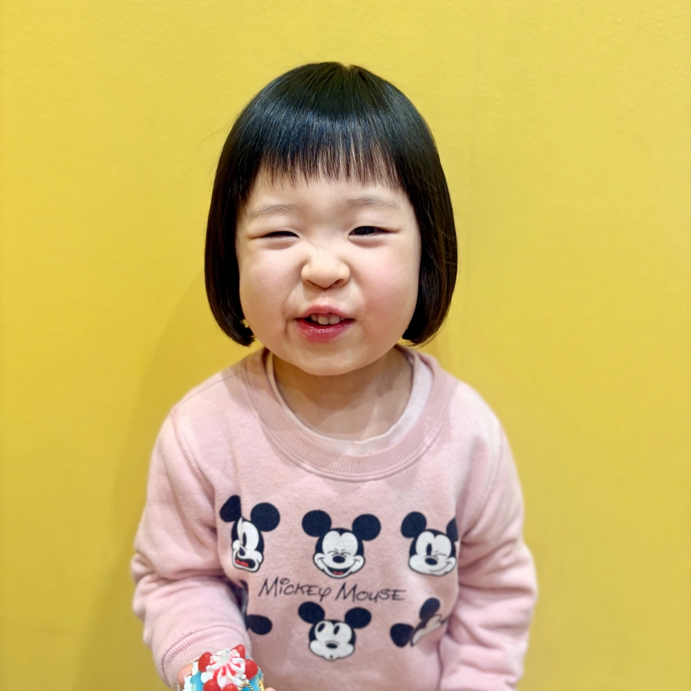 こどもの髪型　つやボブ