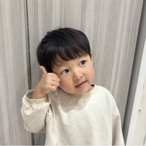 こどもの髪型　くせ毛マッシュショート
