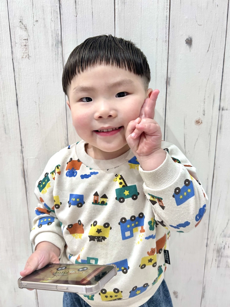 こどもの髪型　すっきりマッシュ