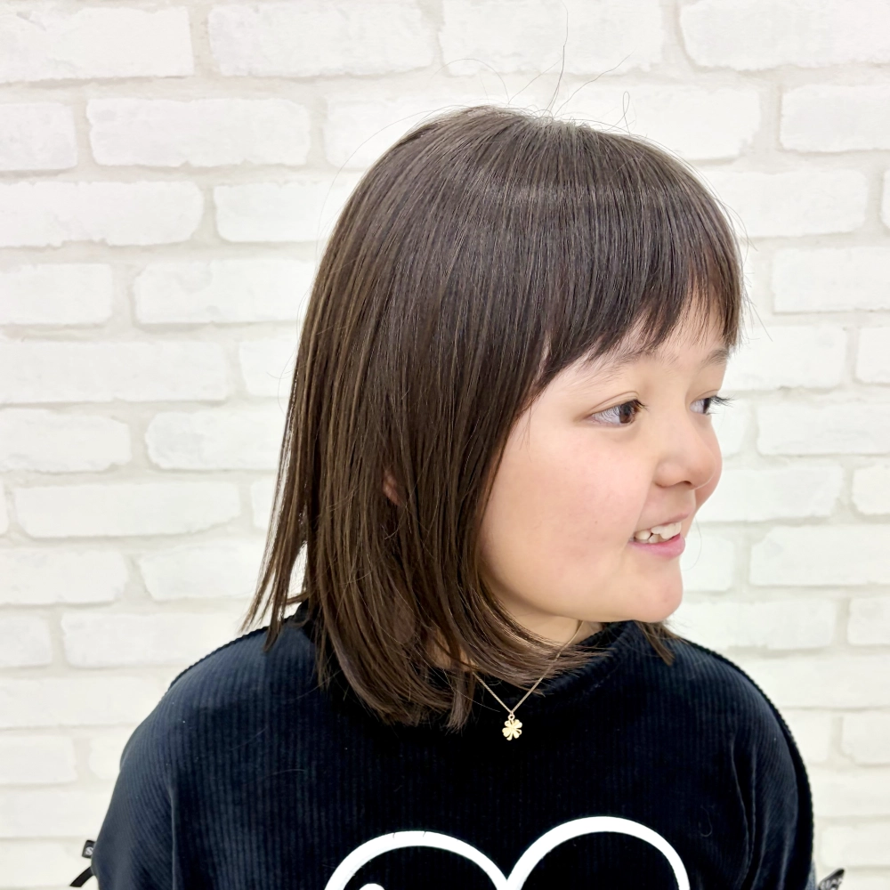 こどもの髪型　シャギーミディアム