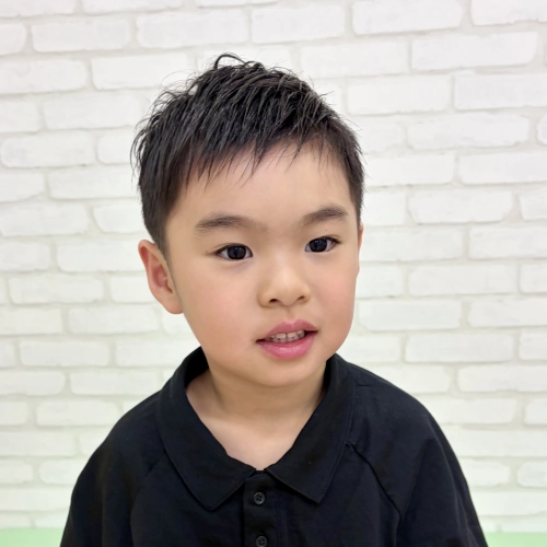 こどもの髪型　さっぱりショート