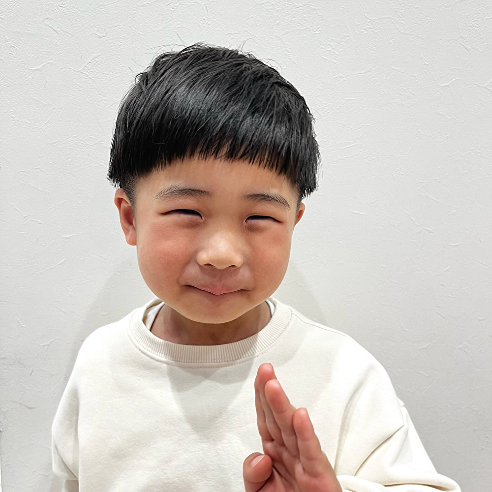 こどもの髪型  ツーブロマッシュ