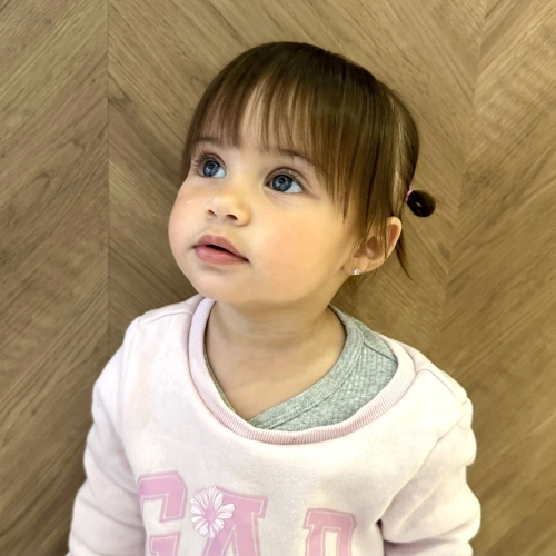 こどもの髪型　ナチュラルバング