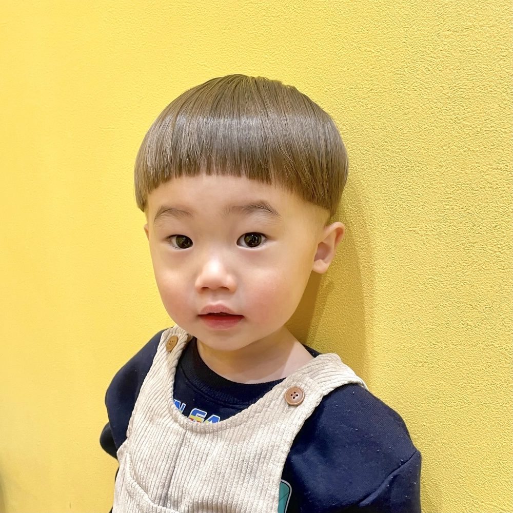 子どもの髪型　王道マッシュ