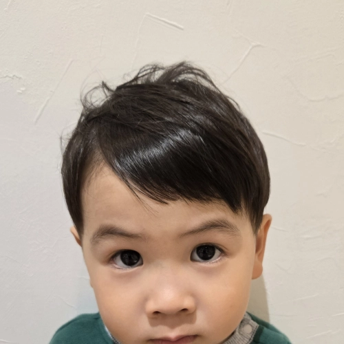 こどもの髪型　ツーブロックショート